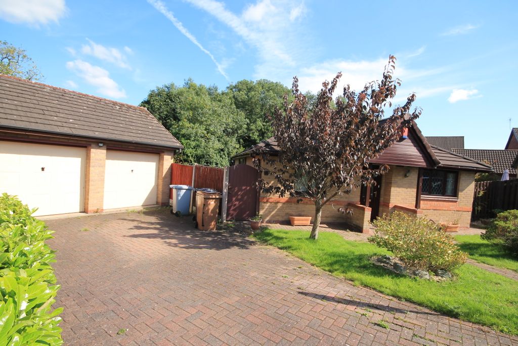 Property photo 2 of 16