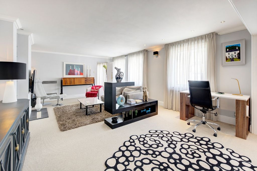 Property photo 2 of 15 Reception Room