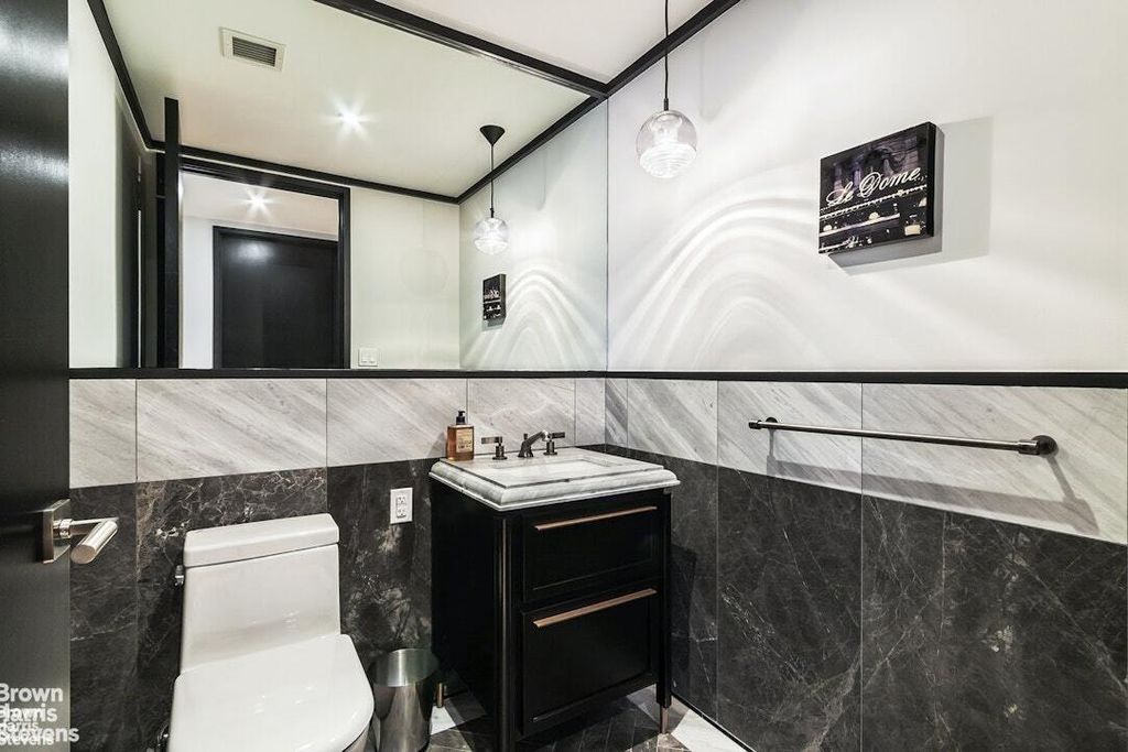 Property photo 3 of 13 <Alttext/>