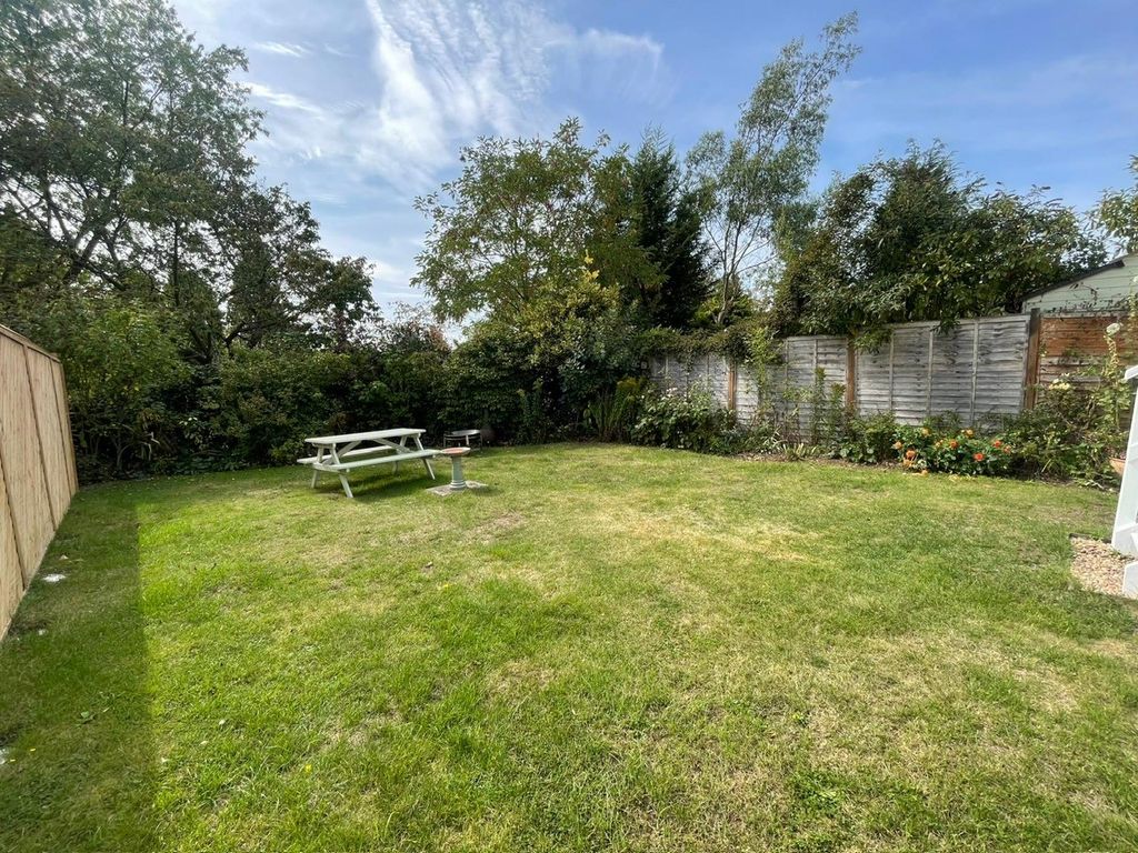 Property photo 2 of 20 Front