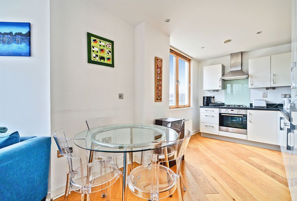 Property photo 3 of 17 1429463-6-69B3094...