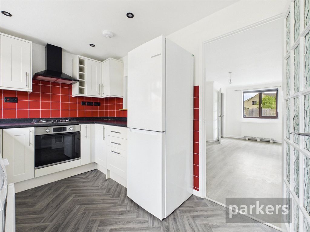 Property photo 2 of 15 Kitchen