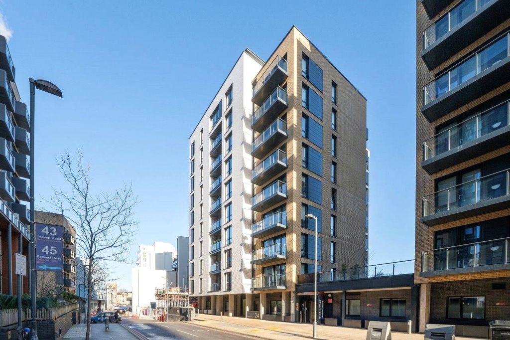 Property photo 1 of 6 Exterior