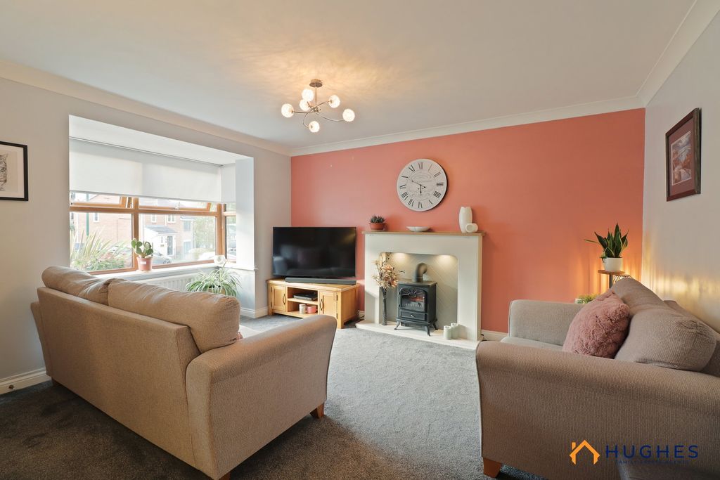 Property photo 2 of 40