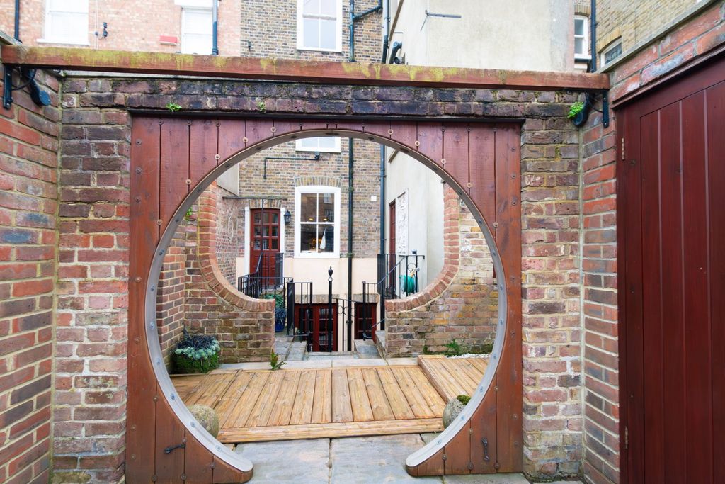 Additional image 34 of 4 bed terraced house for saleKent House, Prospect Terrace, Ramsgate CT11