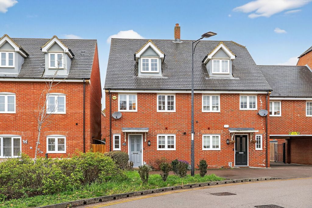 Property photo 1 of 29