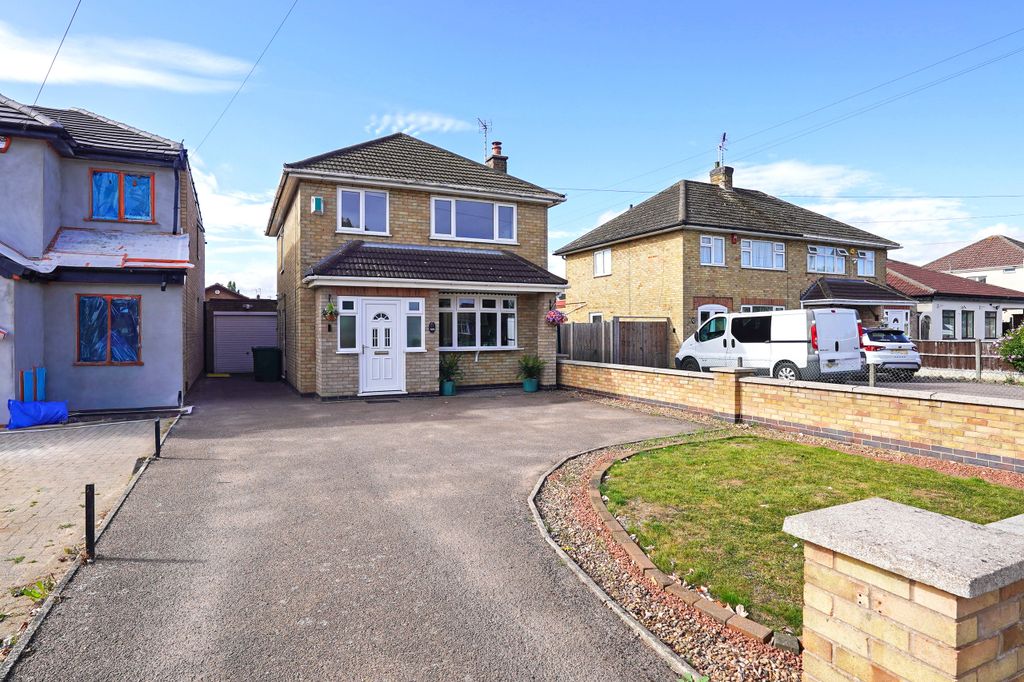 Property photo 1 of 25 Dsc02733 Copy