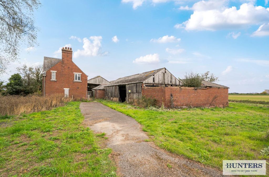 Property photo 2 of 40 Edef86A5-8B30-44Ae-87B6-E9762c2c2d6A.Jpg
