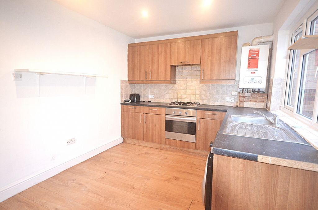 Property photo 1 of 10 Three Bedroom House To Rent