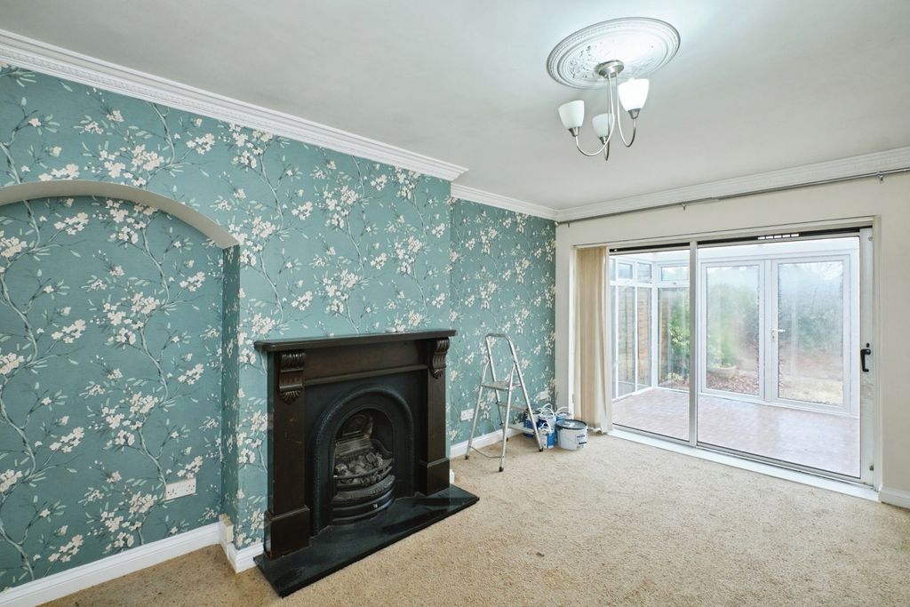 Property photo 3 of 21 Pbox-Img.Jpg