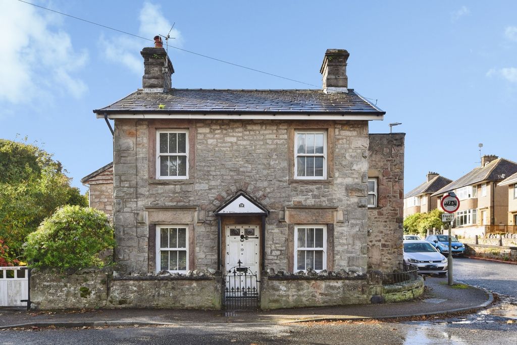 Property photo 1 of 19 Pbox-Img.Jpg