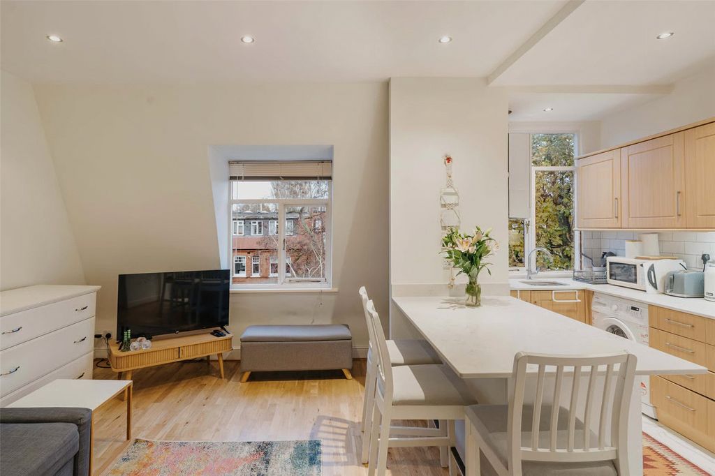 Property photo 1 of 13 Picture No. 02