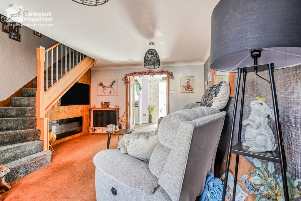 Property photo 3 of 17 Image 2