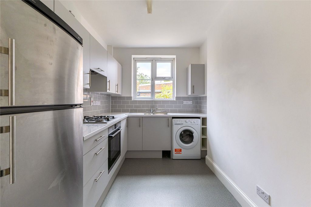 Property photo 2 of 10 Picture No. 06