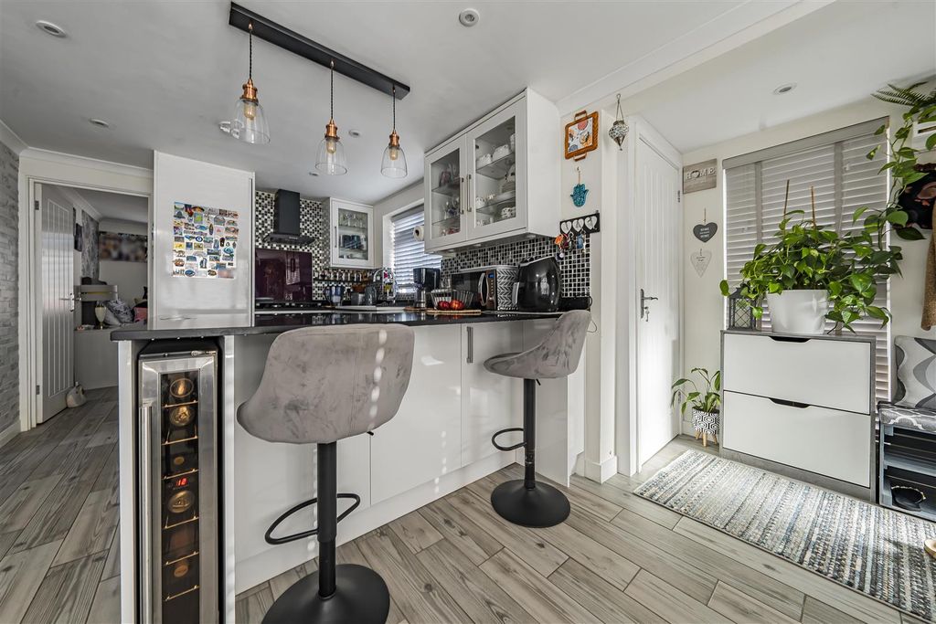 Property photo 2 of 17 Photo Mar 05 2026, 3 38 20 Pm.Jpg