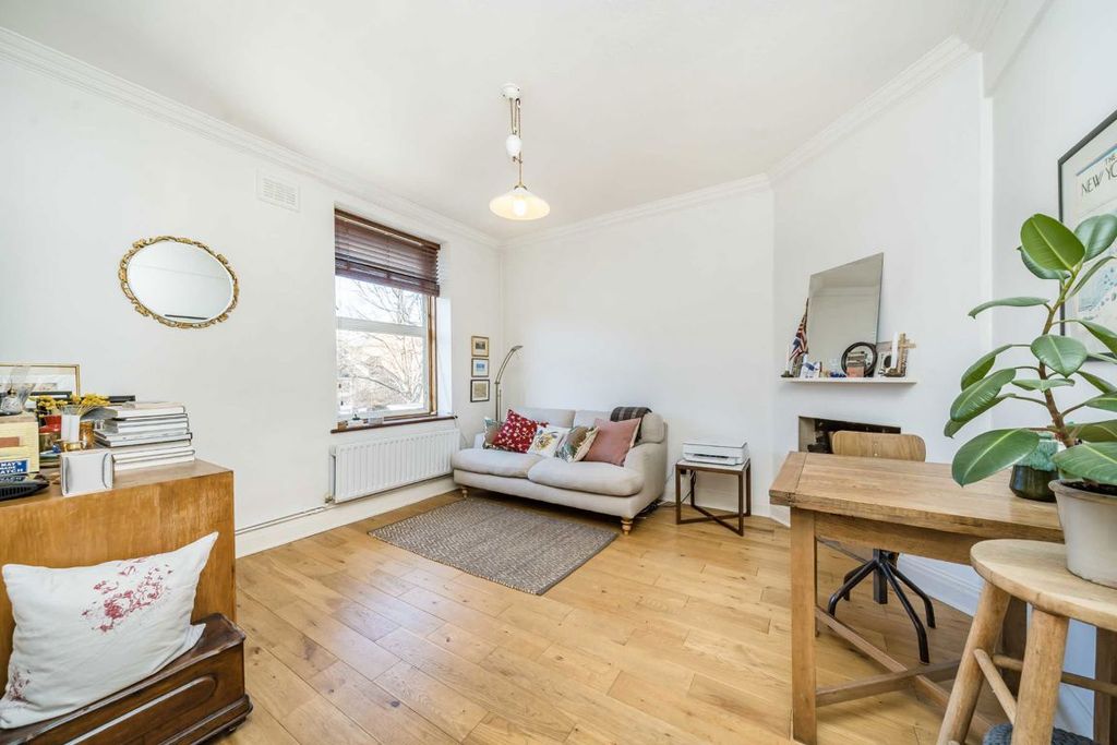 Property photo 1 of 5