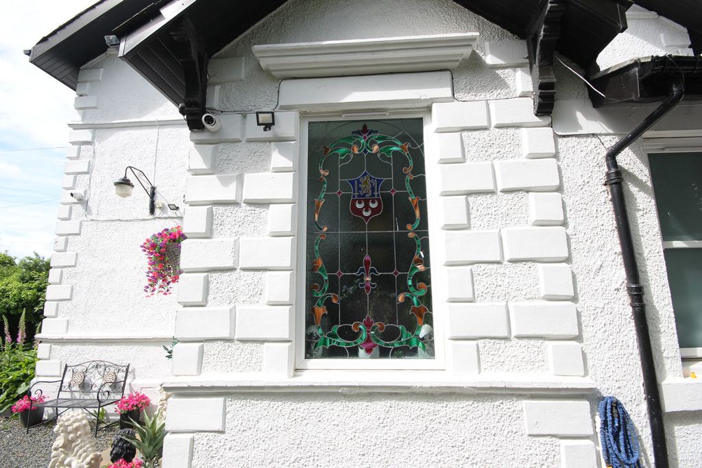 Property photo 2 of 45