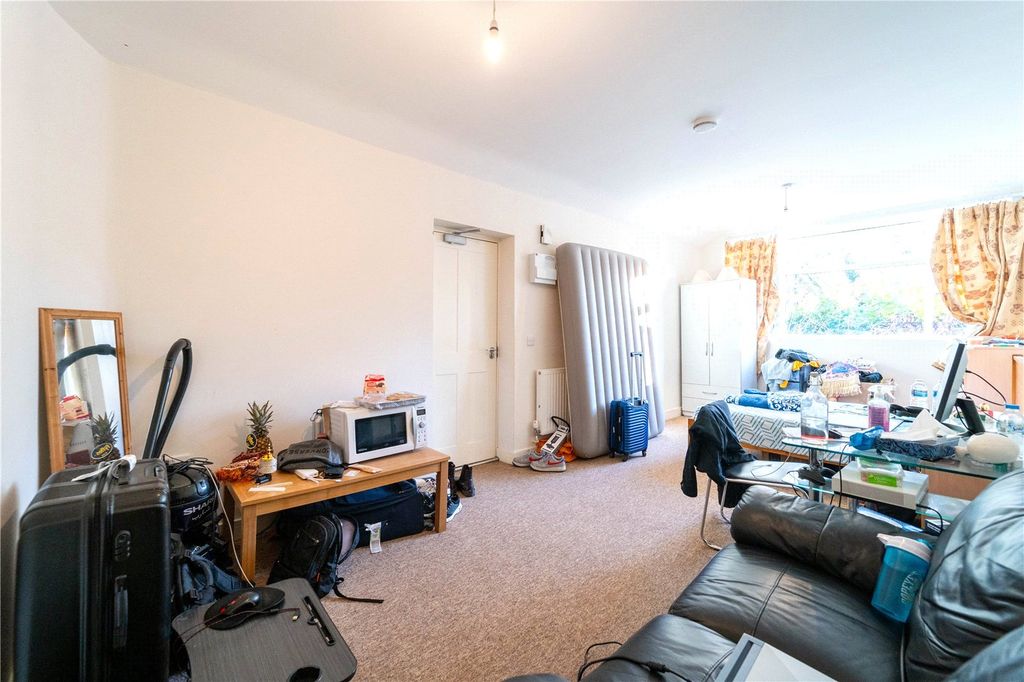 Property photo 2 of 7 Picture No. 09