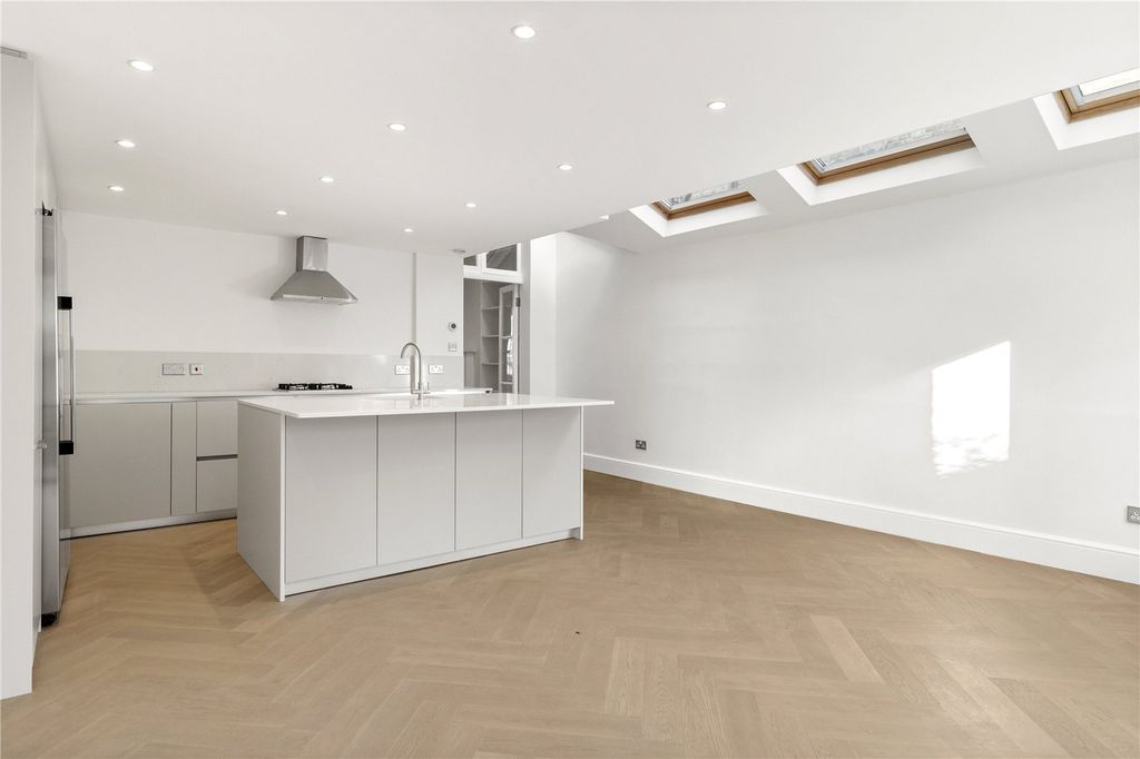 Property photo 2 of 19 Picture No. 39