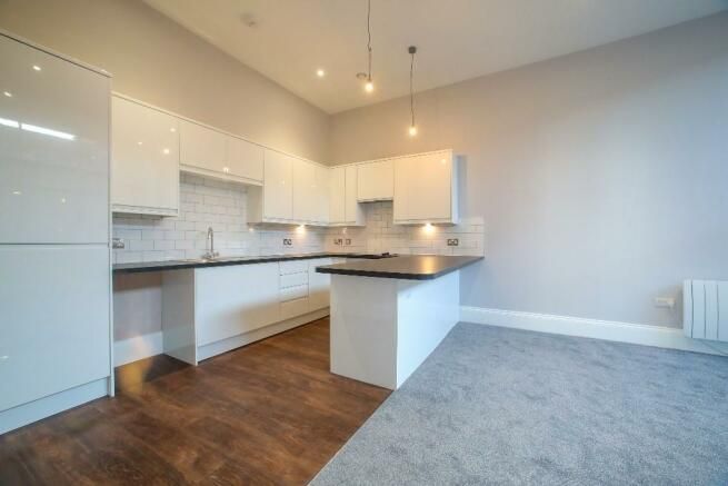 Property photo 2 of 7 85049_Flat1College_Img_02_0000_Max_656x437.Jpg