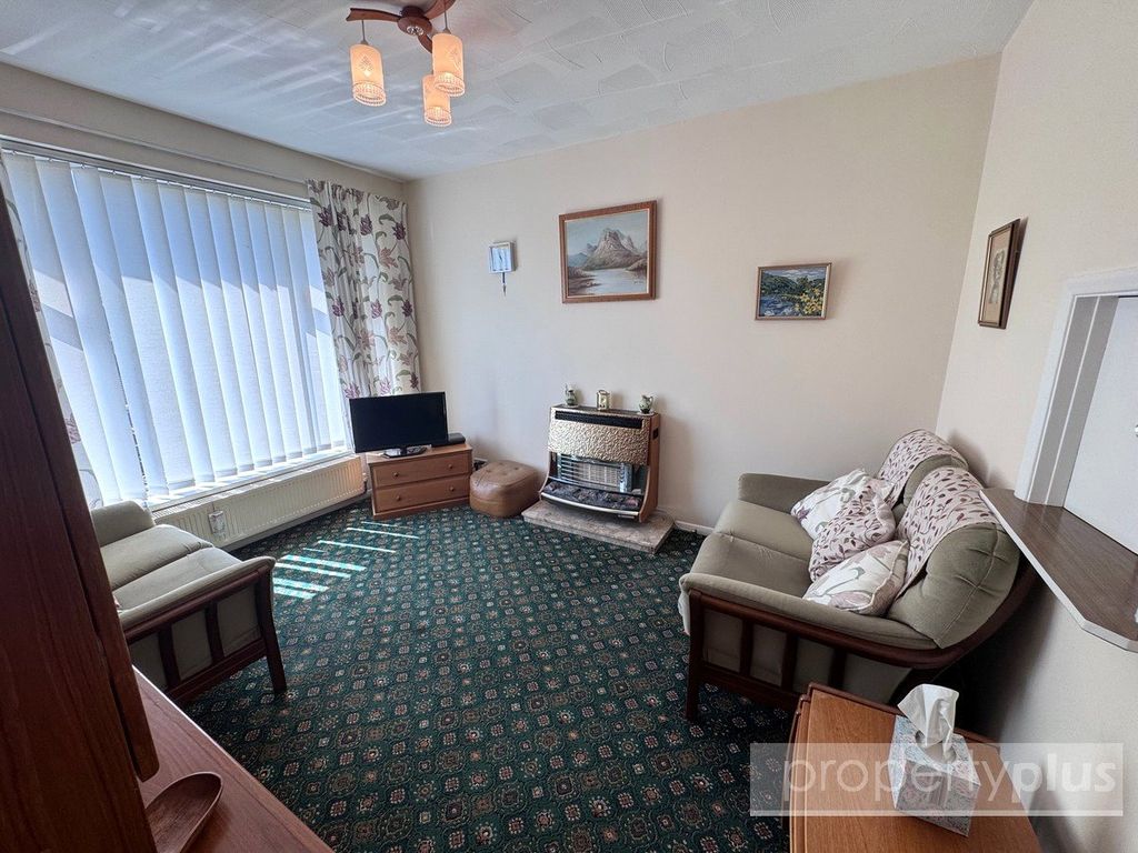 Property photo 3 of 27 Picture No. 21