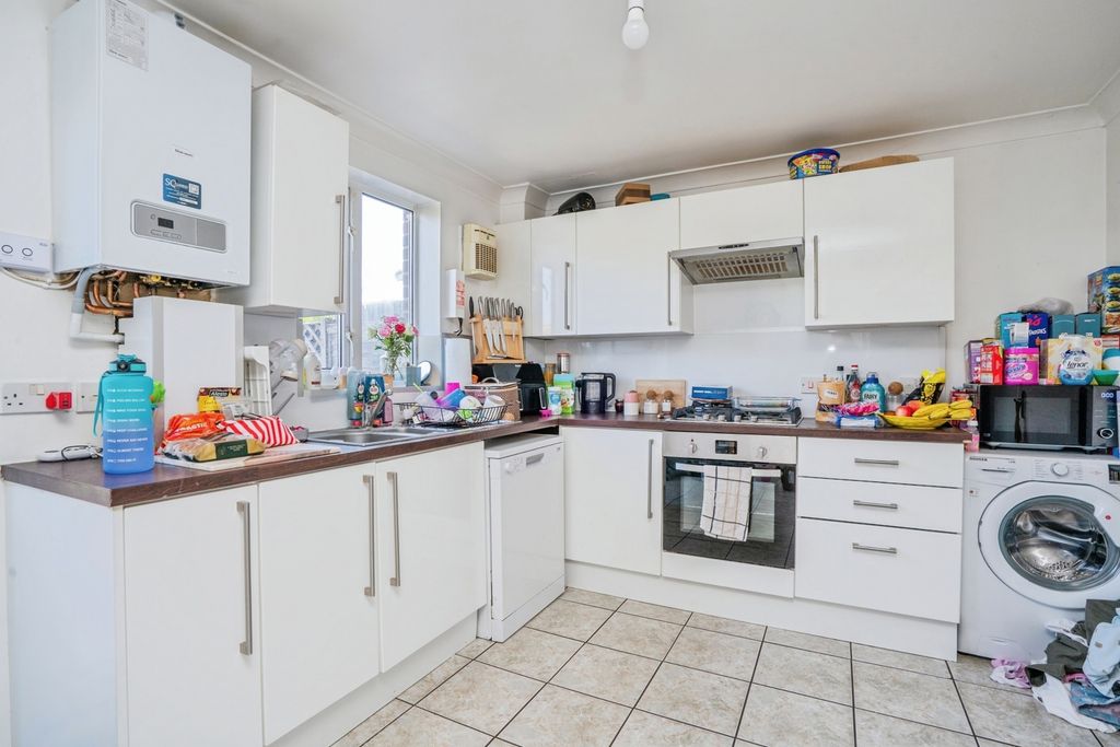 Property photo 2 of 8 Pbox-Img.Jpg