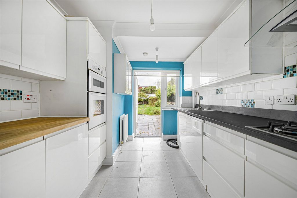 Property photo 3 of 17 Picture No. 13