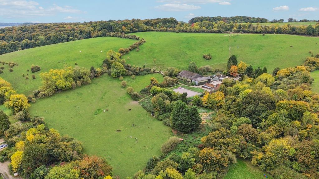 Property photo 1 of 27 Drone Lead