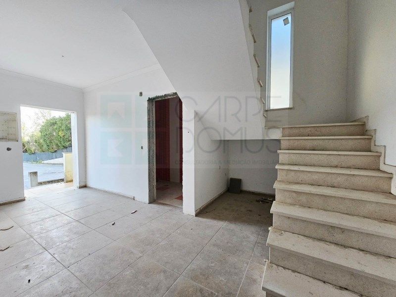 Property photo 3 of 68