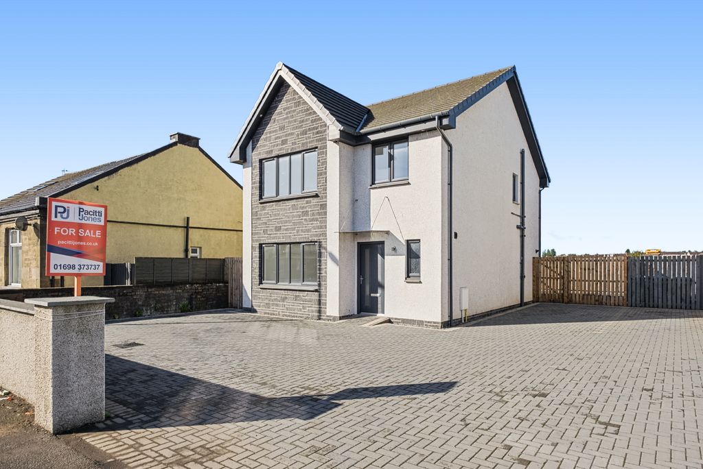 Property photo 1 of 32