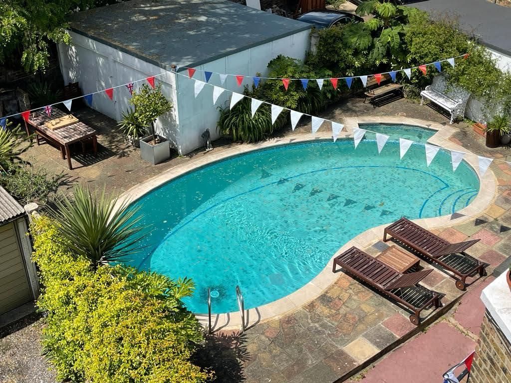 Property photo 2 of 17 Pool