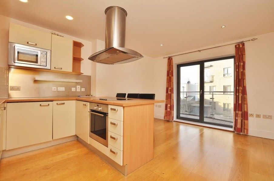 Property photo 2 of 11