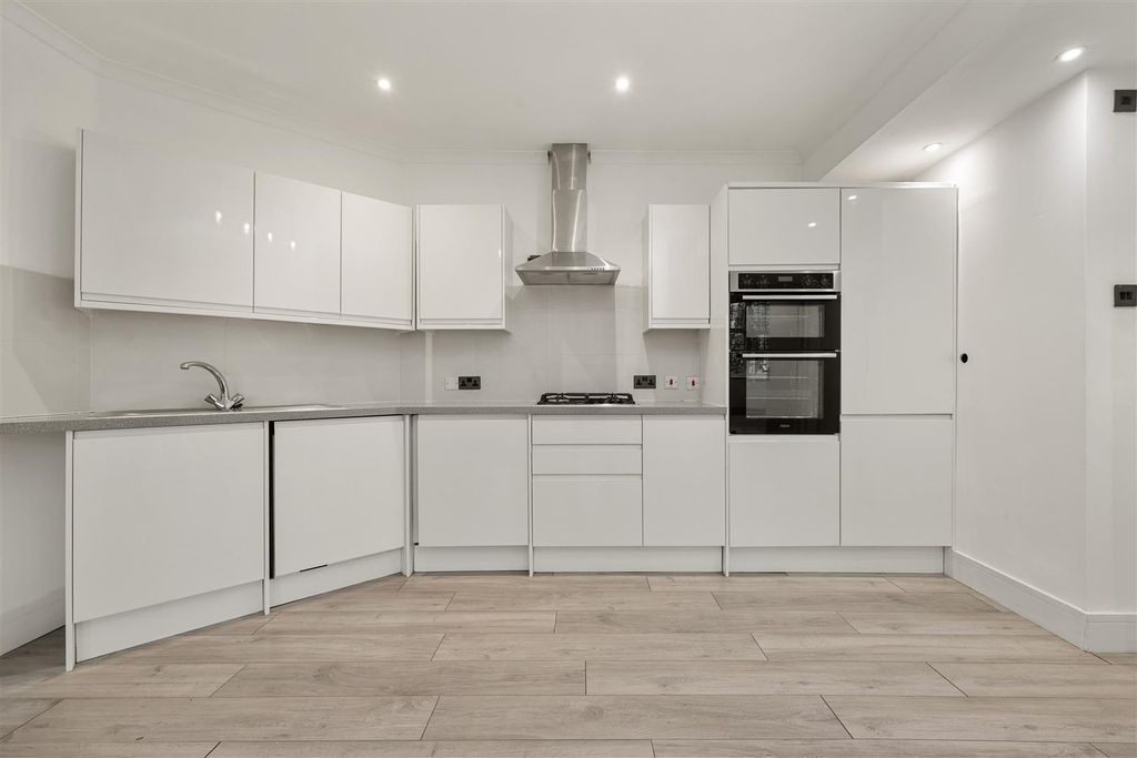 Property photo 2 of 12 16548886 (16).Jpg