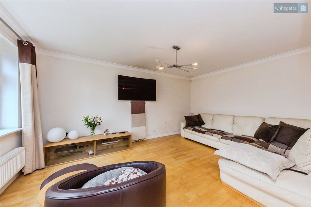 Property photo 3 of 26 Picture No. 02