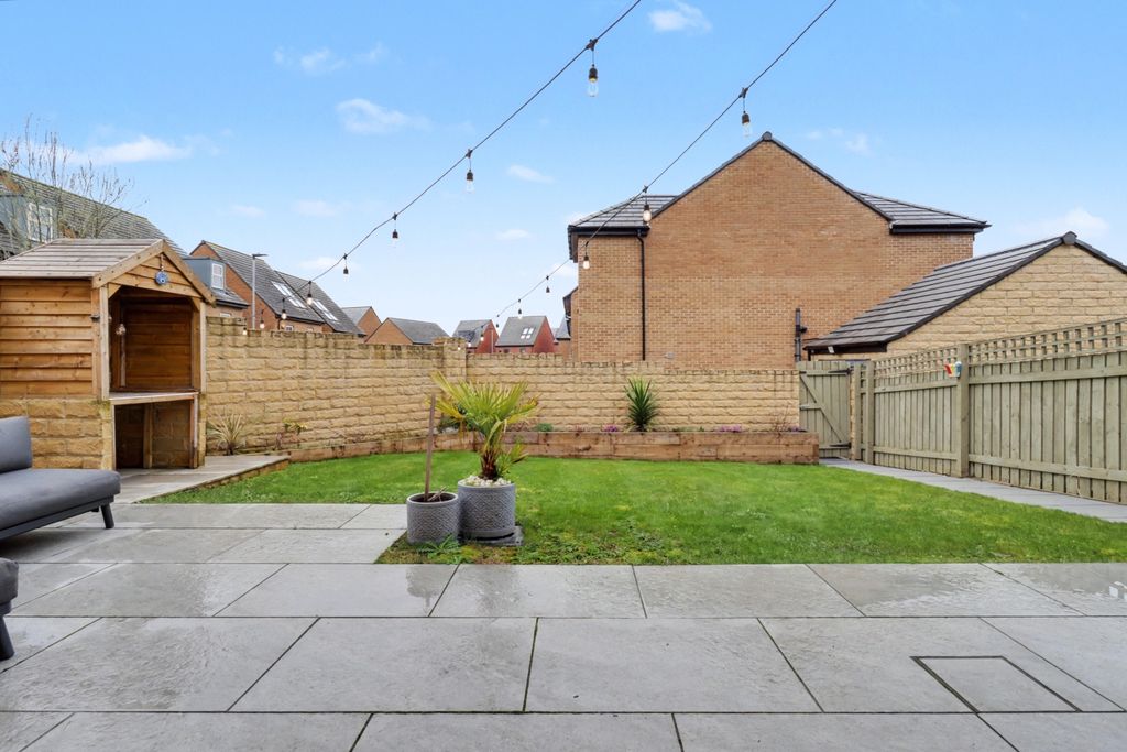 Property photo 3 of 30 3- Rob Hammond Ewemove Pontefract
