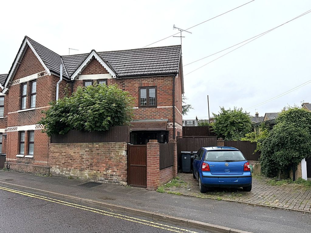 Property photo 1 of 15