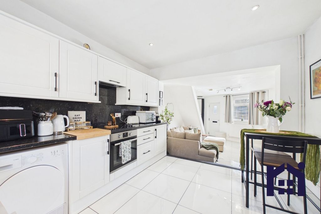 Property photo 1 of 17 Open Plan Living