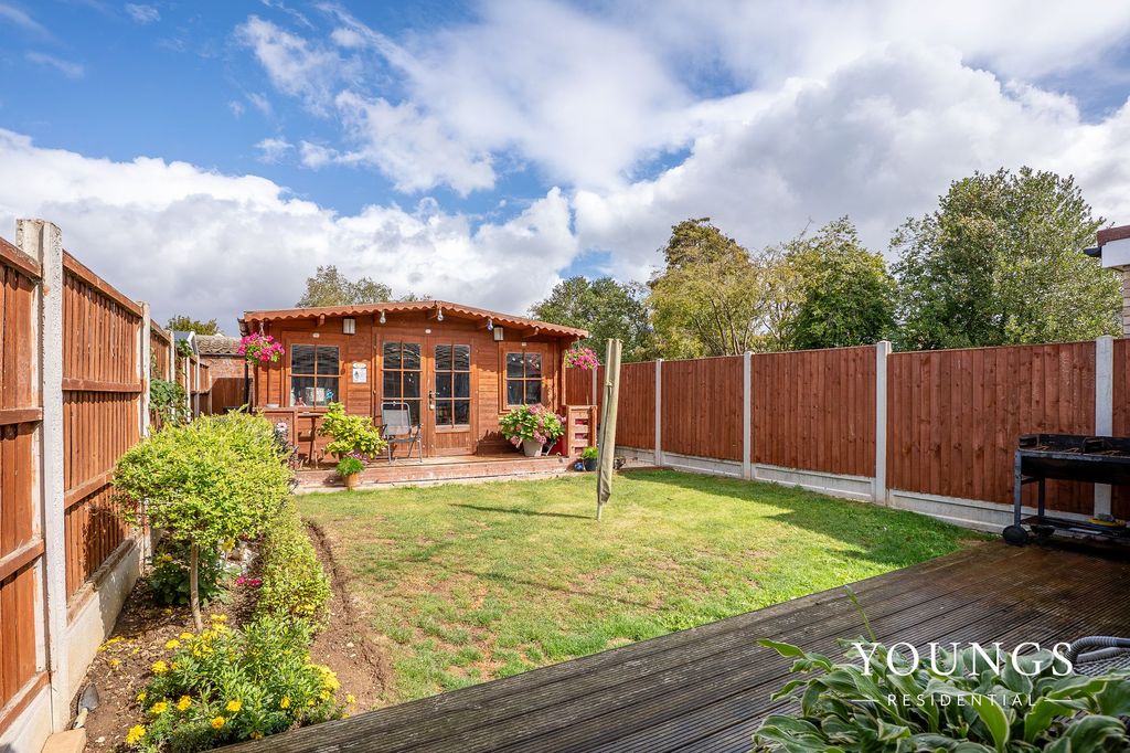 Property photo 2 of 24