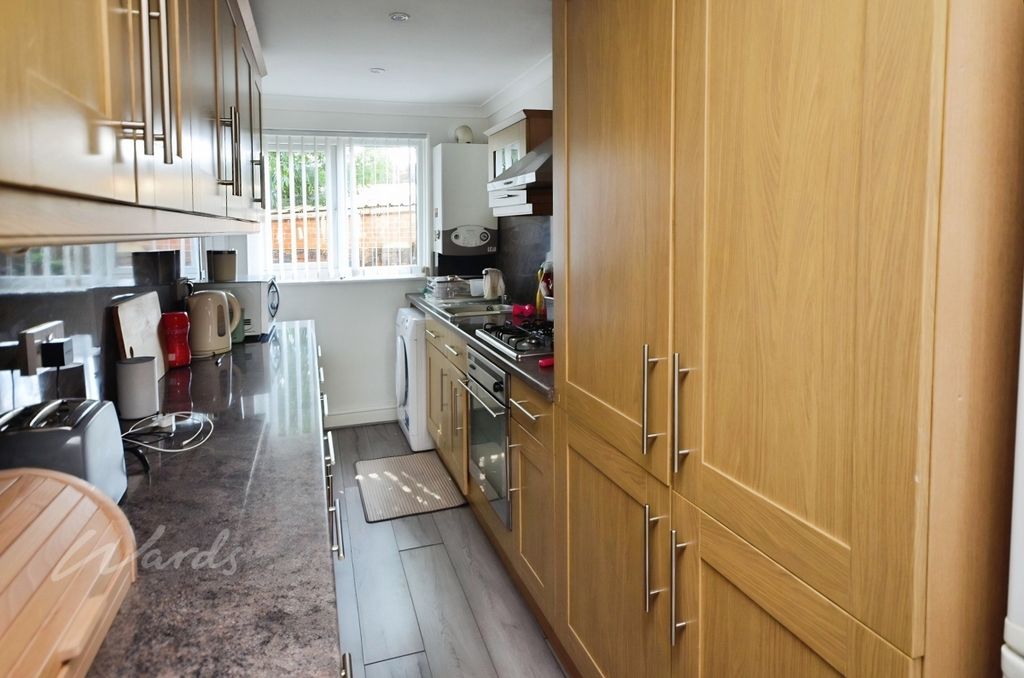 Property photo 2 of 7 Stanhope Kitchen