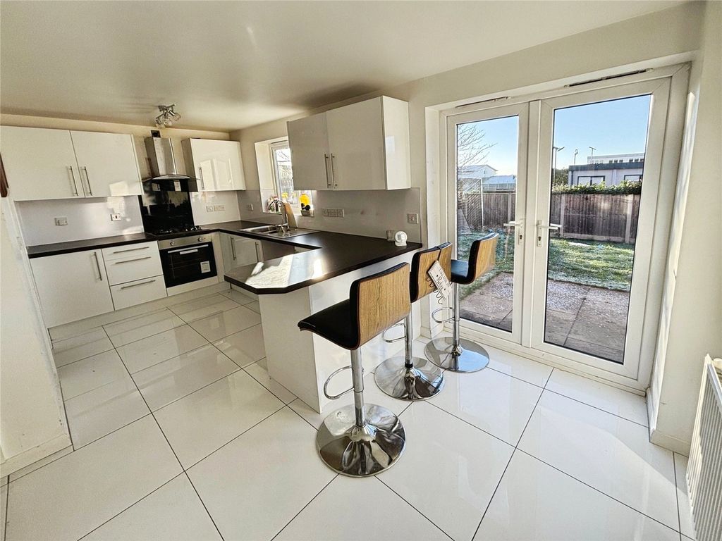 Property photo 2 of 17 Kitchen