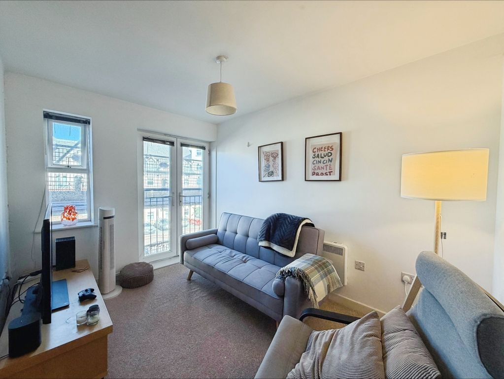 Property photo 3 of 8