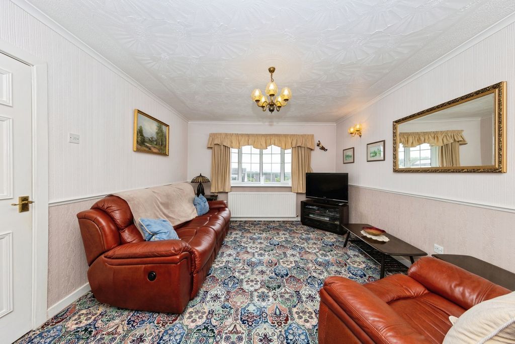 Property photo 2 of 20 Pbox-Img.Jpg