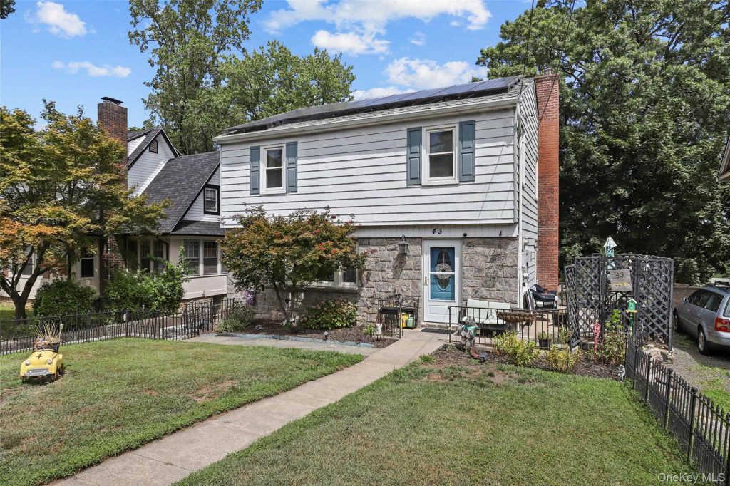 Property photo 1 of 30