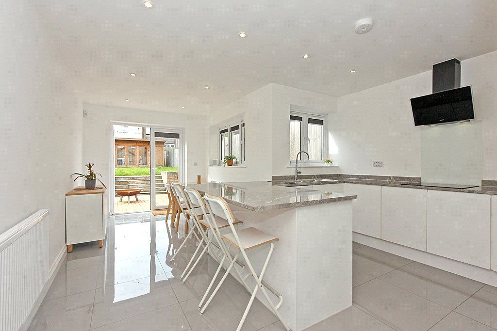 Property photo 3 of 16 Picture No. 13