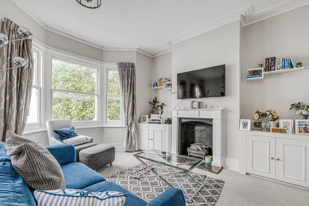 Property photo 1 of 7