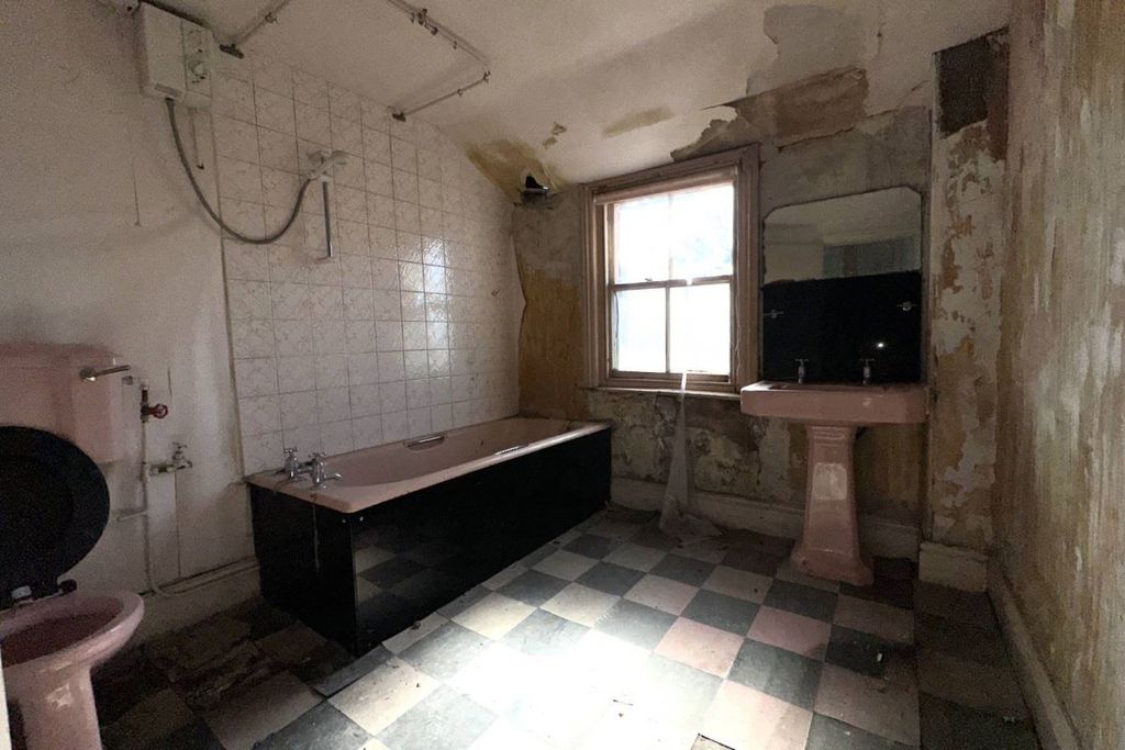 Property photo 3 of 10 Image 3
