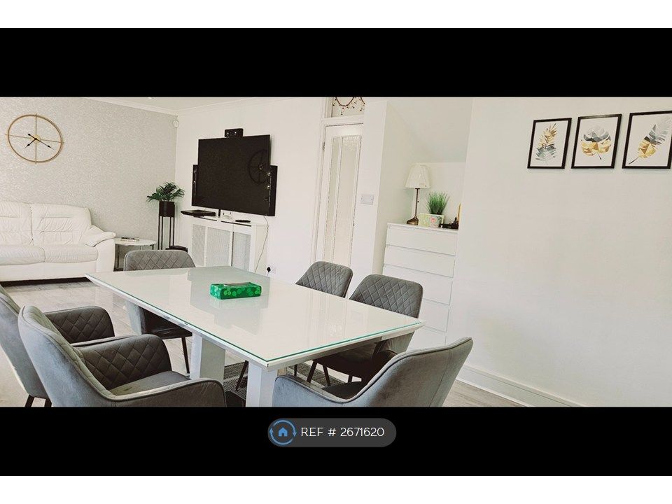 Property photo 1 of 35