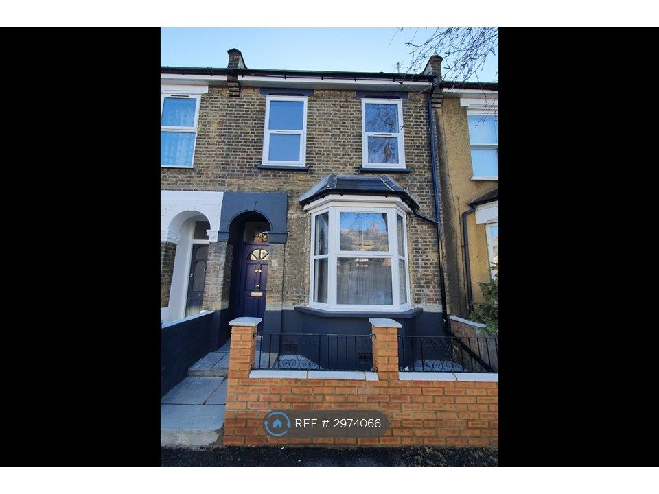 Property photo 1 of 24