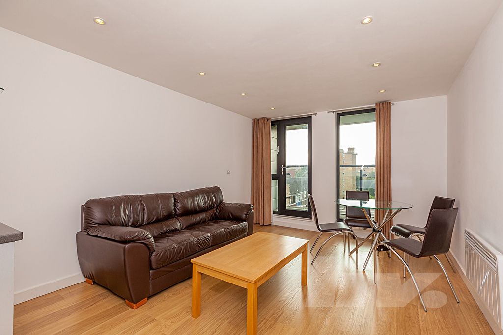 Property photo 2 of 12 Photo 1