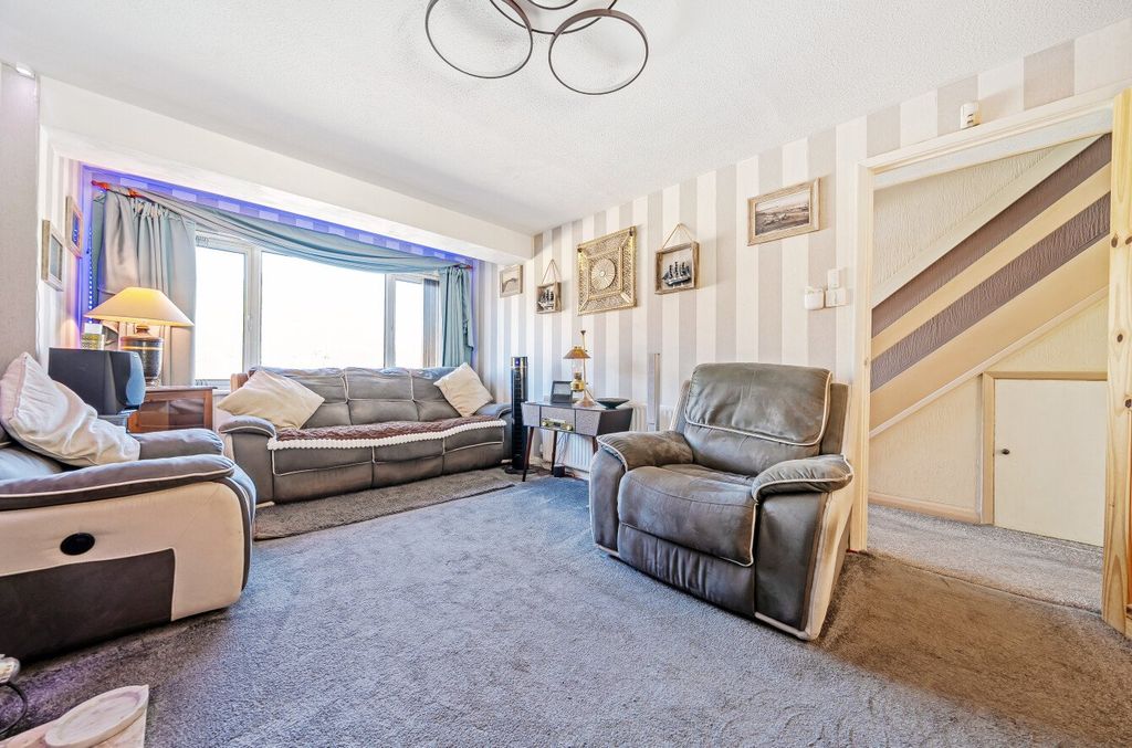 Property photo 3 of 14 Picture No. 02